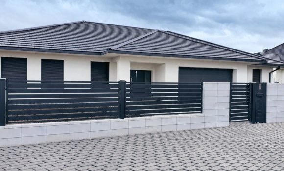 W pionie czy w poziomie – jakie ogrodzenie wybrać?