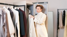 Zadbaj o swoją szafę na wiosnę z Samsung AirDresser